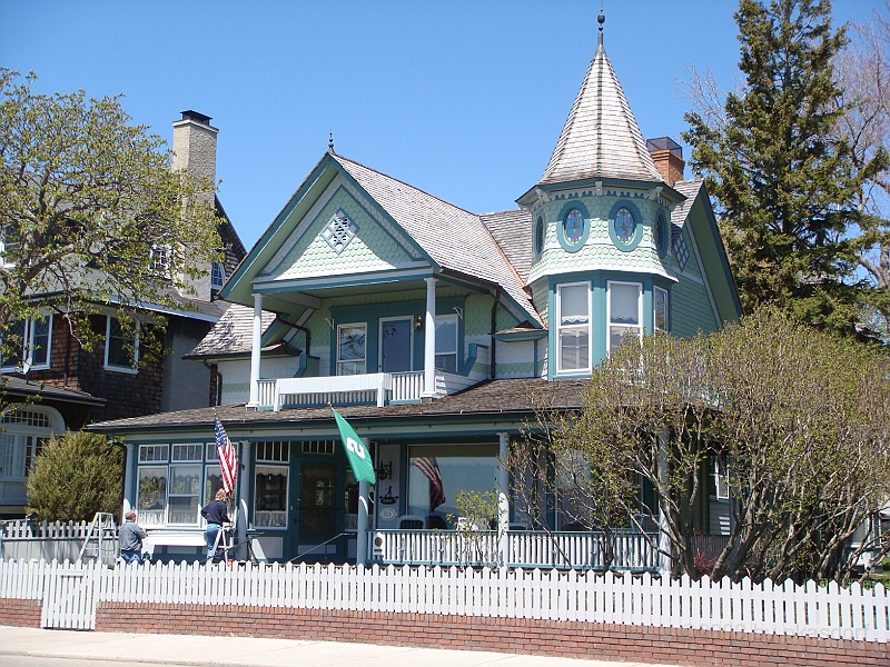 135 Memorial Day [2008 May 23].JPG - Scenes from Mackinac Island.